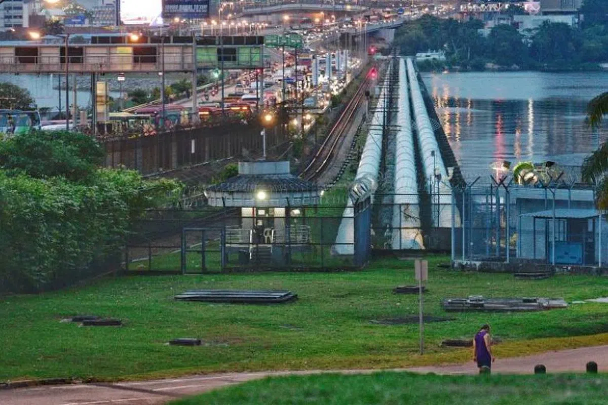  马国首相马哈迪最近紧抓水供议题不放。（海峡时报） 