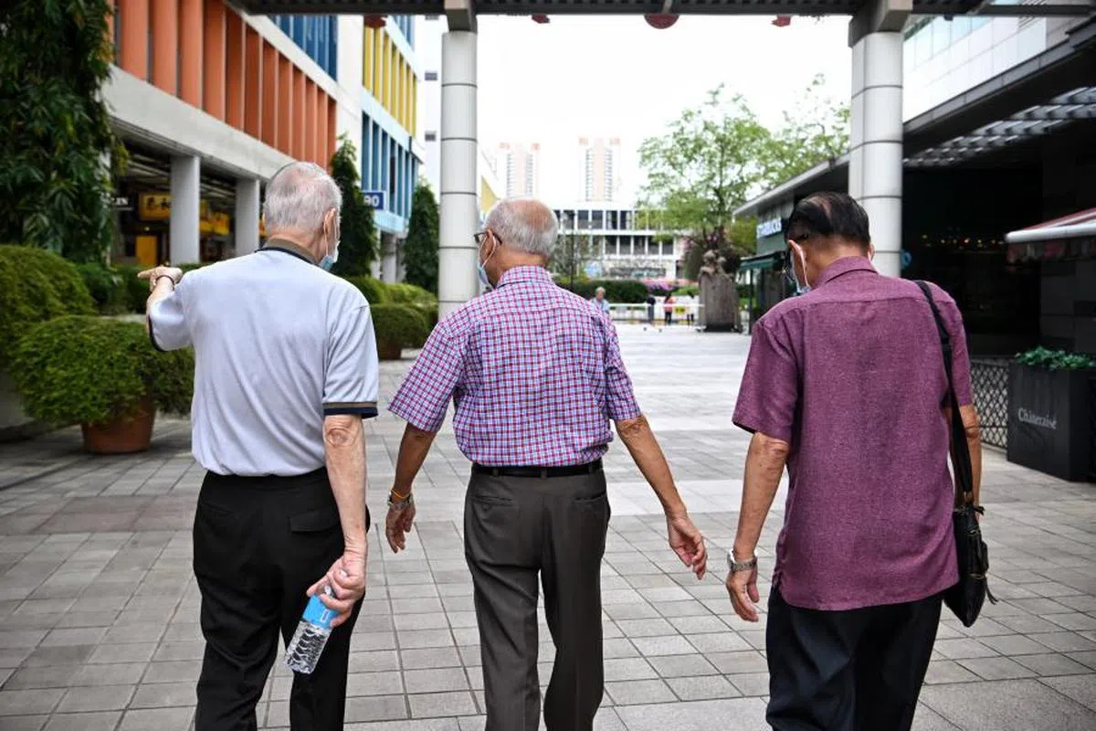 有调查指出，本地年长者不打算在65岁退休，财务状况并非主因。（海峡时报）