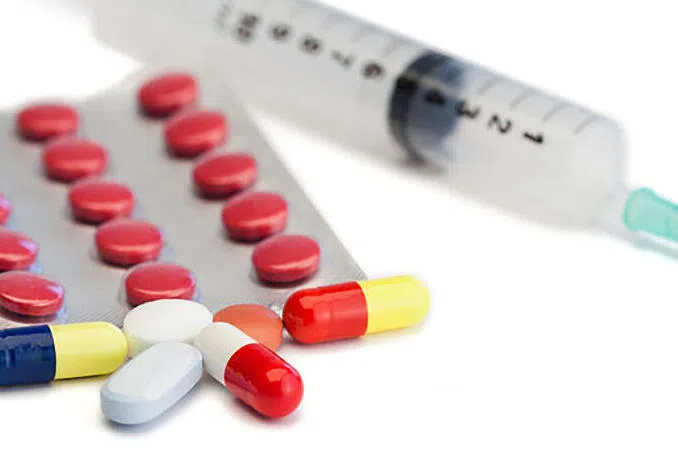 专家预计，到2050年，全球将有约1000万人因抗生素抗药性而死亡，这个数字接近2019年的8倍，且超过2016年全球全年因癌症死亡的人数总和。