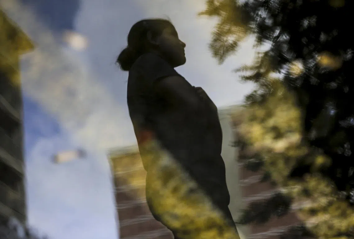 部分嫁给本地男子的外籍配偶面临家庭冲突等困境。（示意图，非当事人）