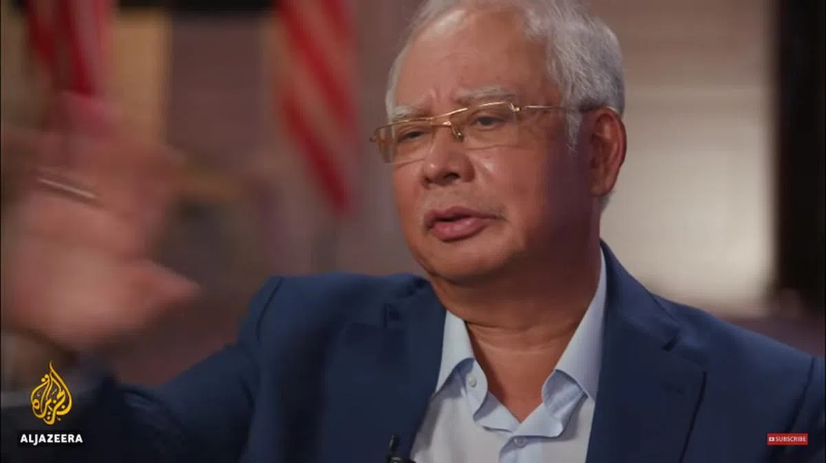  “你不要再问这些问题了，偏题啦。”（视频截图） 