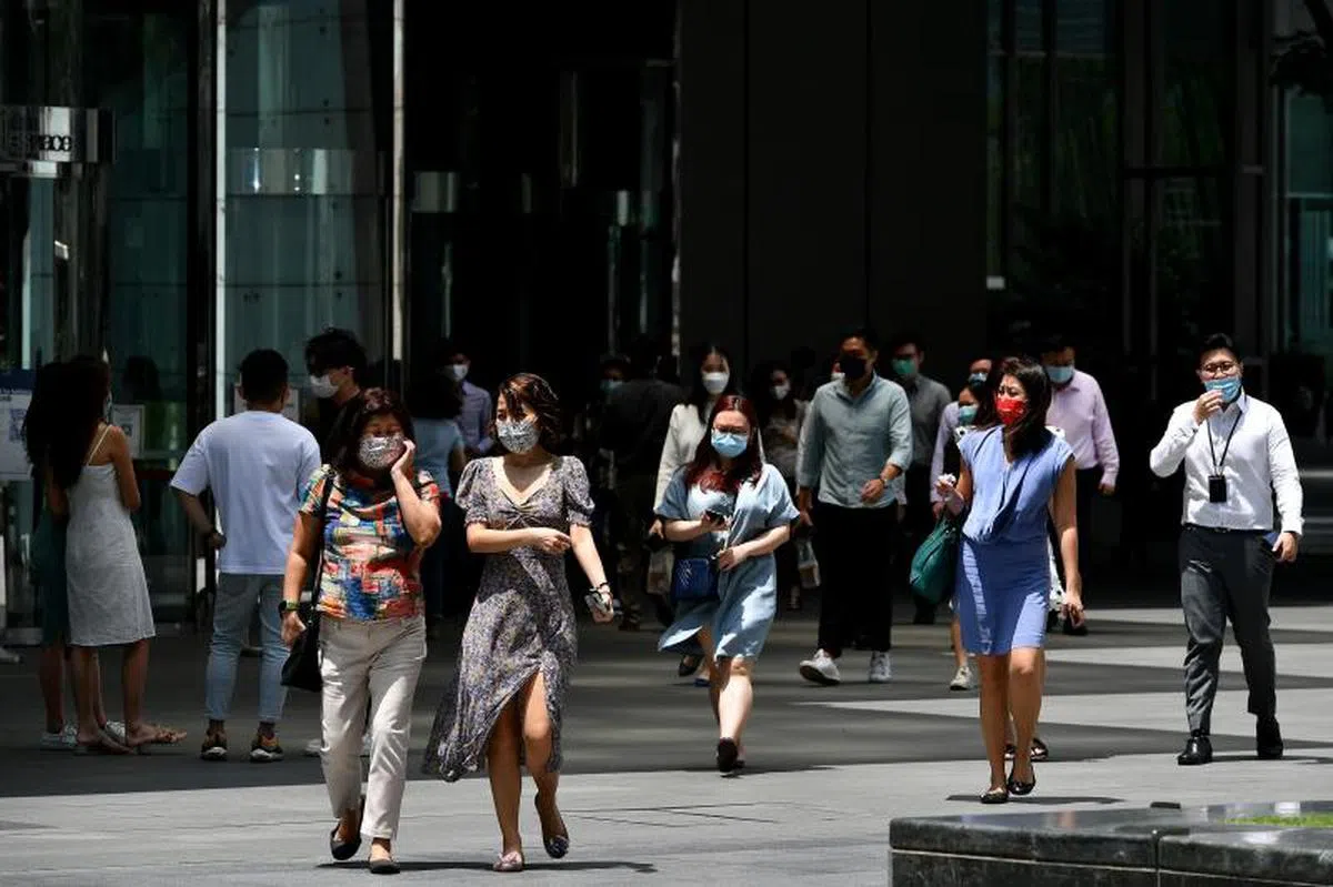  根据本地人口简报，本地女性有越来越晚婚的趋势。（海峡时报档案照） 