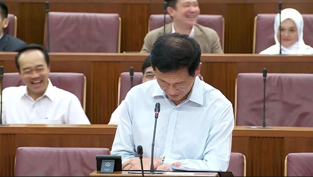 这一瞬间，大家是不是也感受到王乙康的“痛”？（视频截图）