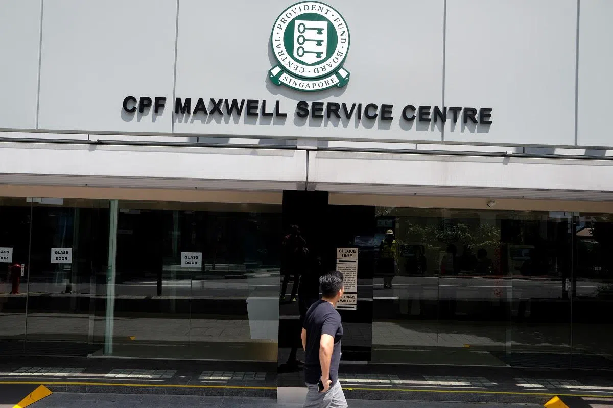  新加坡公积金局服务中心。（联合早报） 