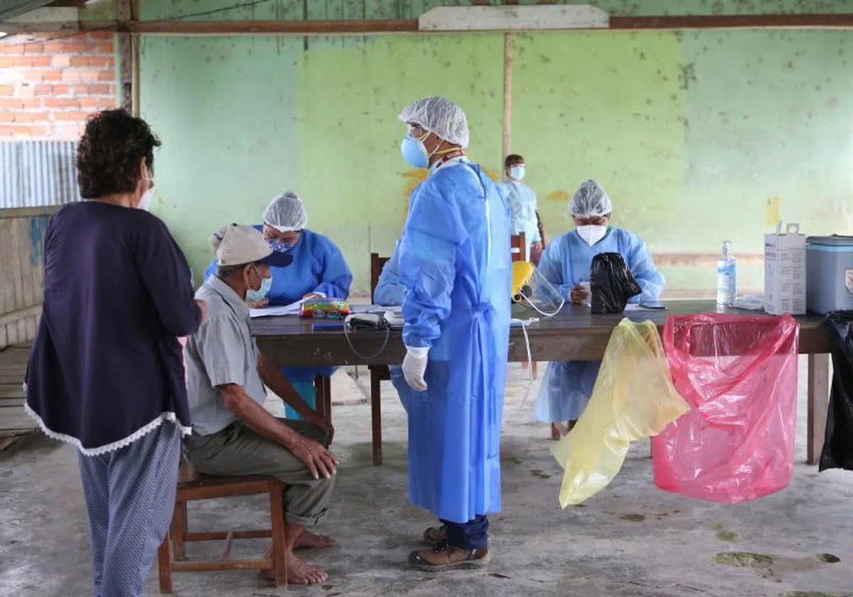  秘鲁的疫苗施打速度相对缓慢，让不少秘鲁人选择另辟蹊径。（路透社） 