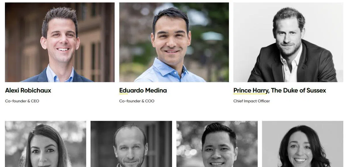  哈里王子的照片已被摆在BetterUp公司主页，位置十分醒目，仅次于公司联合创始人罗比绍（Alexi Robichaux）及麦地那（Eduardo Medina）。（BetterUp官网截图） 