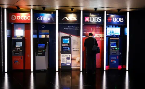 银行户口突然多了几个零，算是“飞来横财”吗？（联合早报）