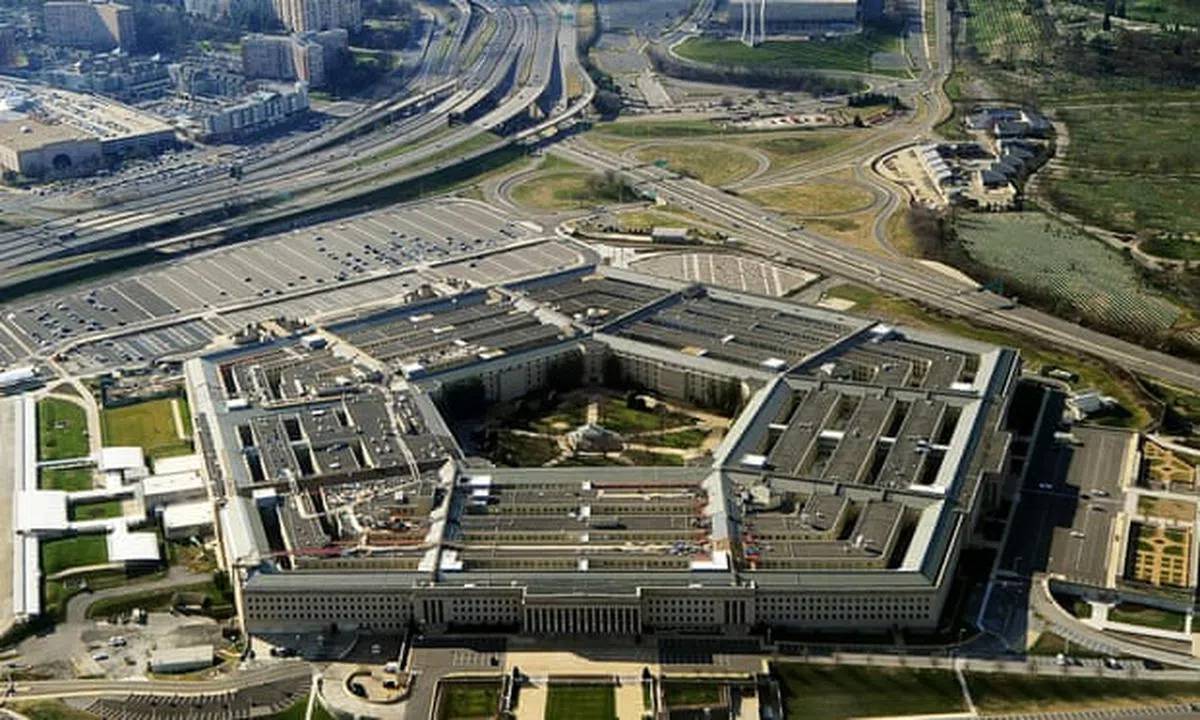  美国国防部的办公大楼——五角大楼（The Pentagon），位于华盛顿西南方弗吉尼亚州阿灵顿县，因建筑物为五角形而得名。（法新社） 