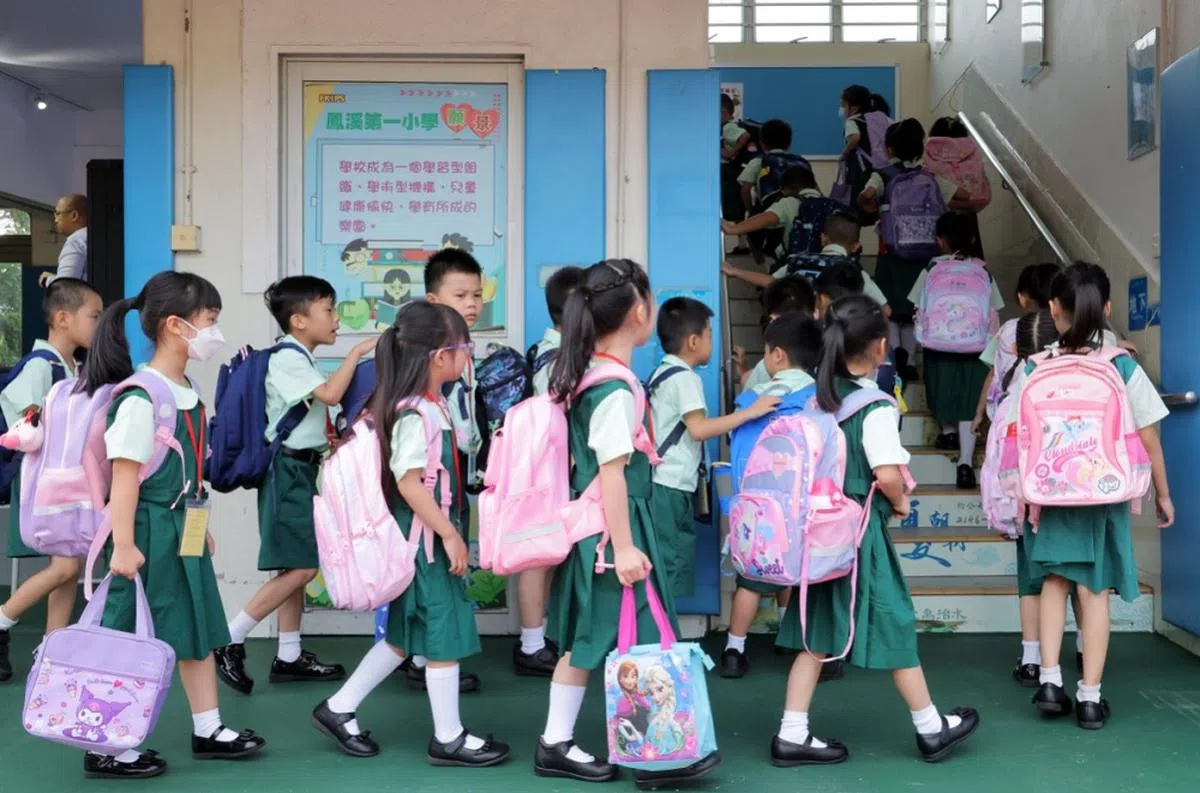 香港的小学生从小一就开始学普通话。（南华早报）