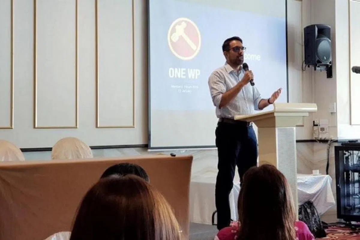  毕丹星今年1月以党魁身份在工人党常年党员论坛上发言时，为工人党订下了“三分之一”的目标。他说，作为中期目标，工人党应该要角逐并赢得三分之一的国会议席。（工人党面簿） 