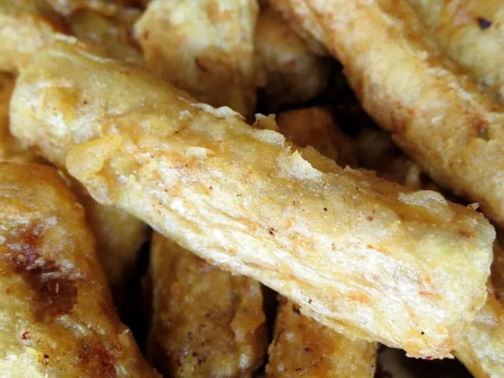 当年大家不像现在一样人手一机，随手就能拍出诱人的美食照片，这张照片跟当时的豆支已经是最近似的了。