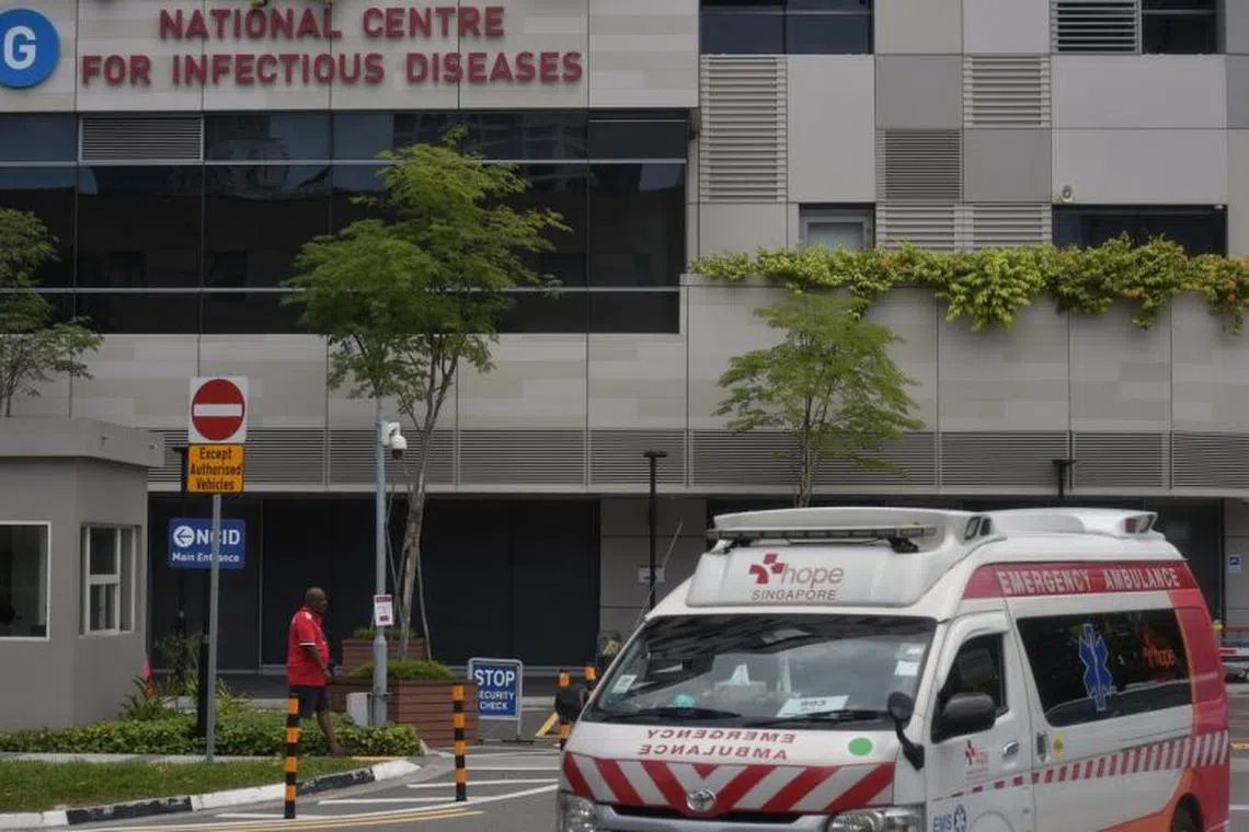 截至今日，有48名确冠病诊病患在新加坡国家传染病中心接受隔离治疗。（海峡时报）