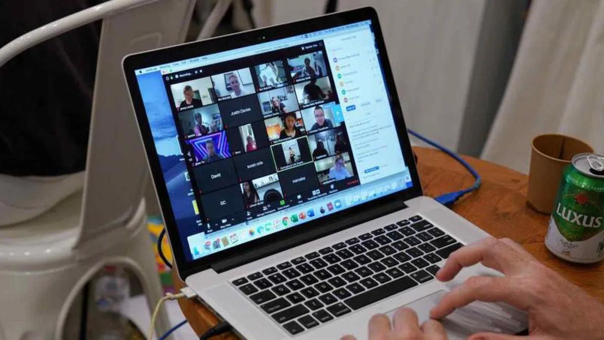  示意图：Zoom远程会议。（路透社） 