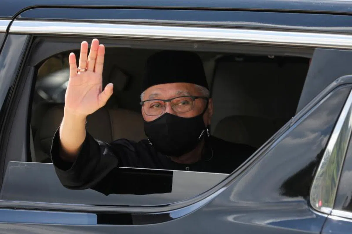 在联邦合作执政的巫统、土团党和伊斯兰党在马六甲州选各自为战让依斯迈沙比里陷入尴尬的局面。（路透社）