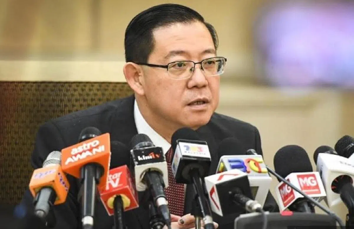  马国财政部长林冠英上任后，昨天首次召开记者会。（互联网） 