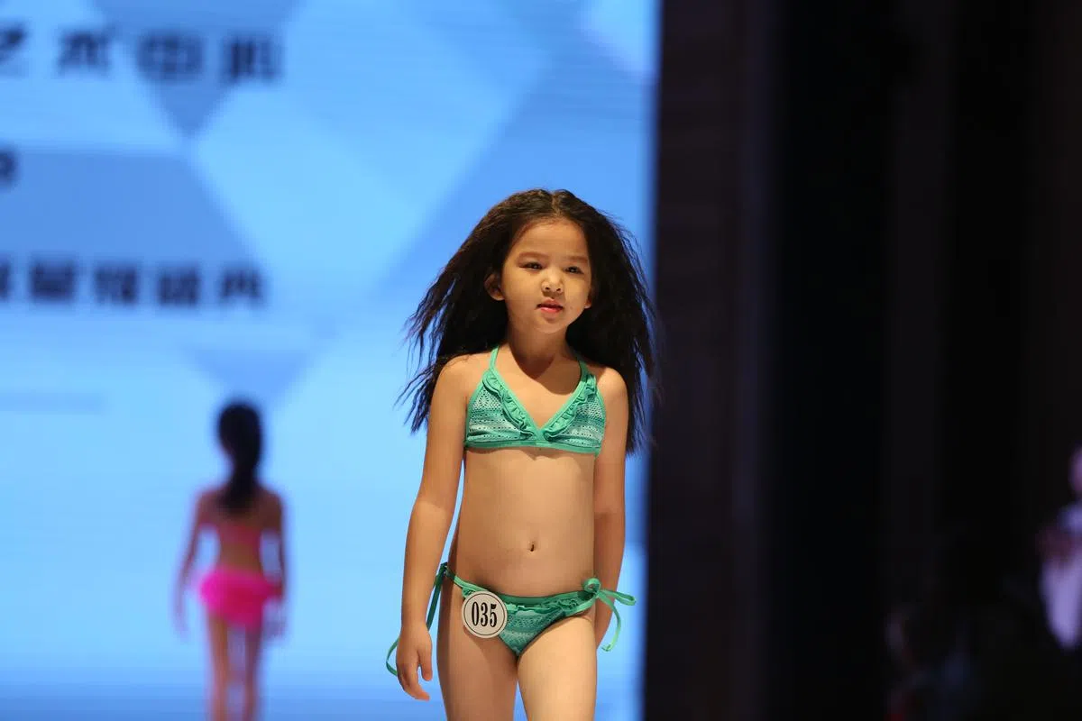  吉林省长春市净月喜来登酒店内举行的童星超模大赛。（互联网） 