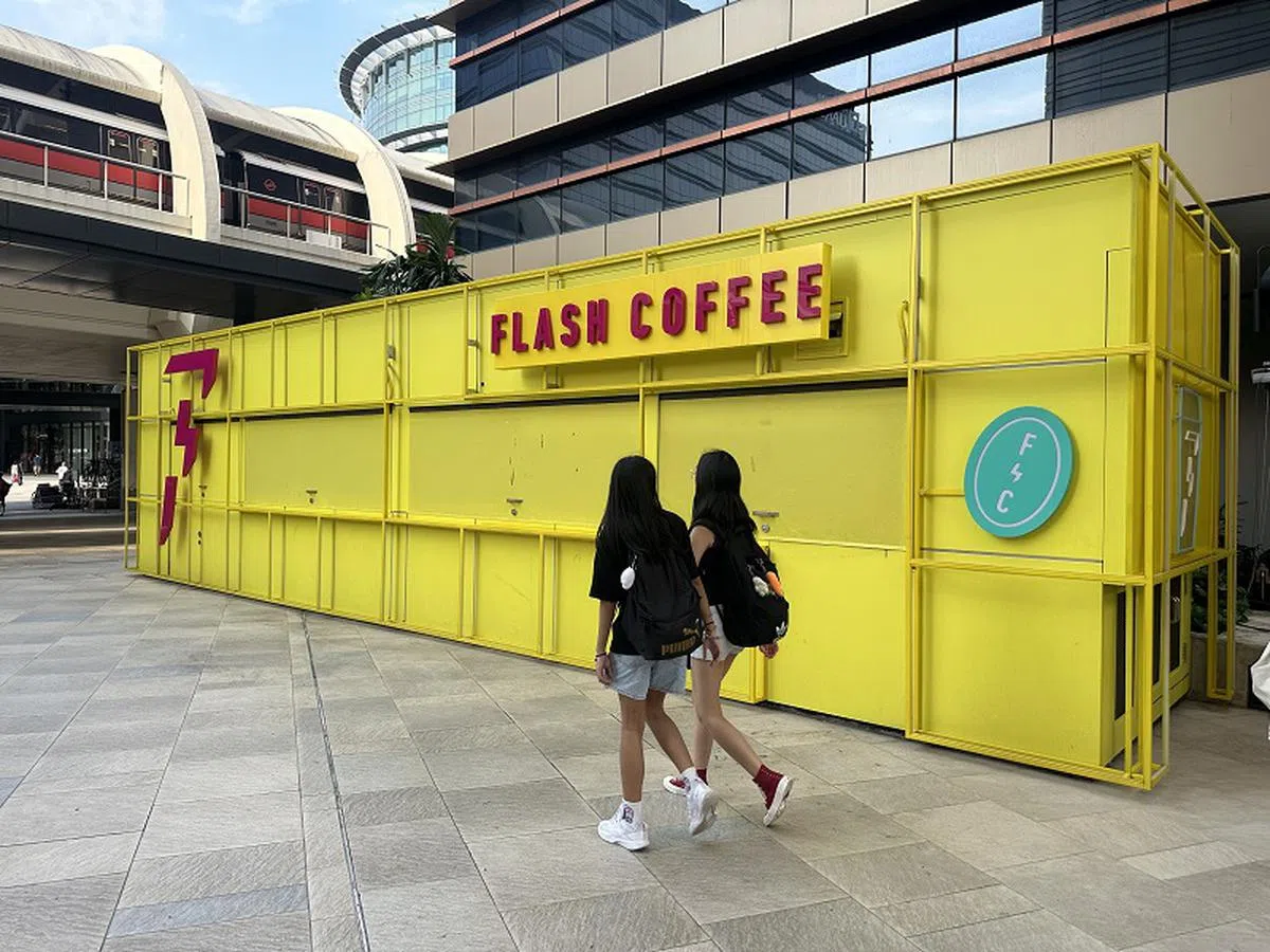 总部设在新加坡的Flash Coffee，上周突关闭本地11家门店，还被爆出拖欠员工薪水。（海峡时报）