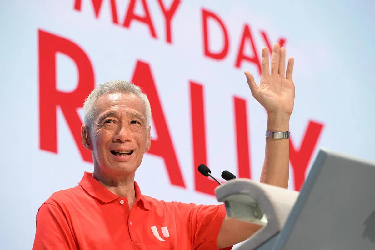 李总理在五一劳动节集会上发表主旨演讲。（海峡时报）