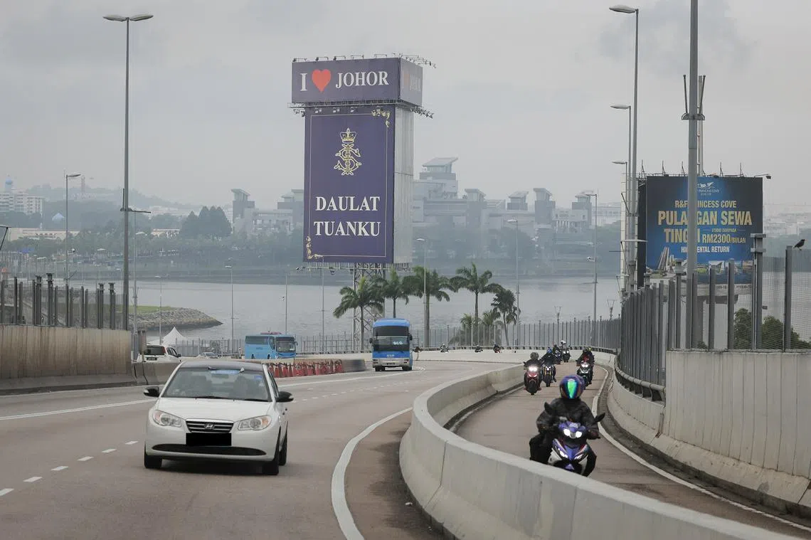 柔佛将从明年1月起将周末改为与国际接轨的周六及周日。（海峡时报）