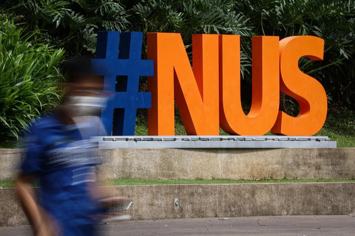 国大毕业生就业率全球排第八。（联合早报）