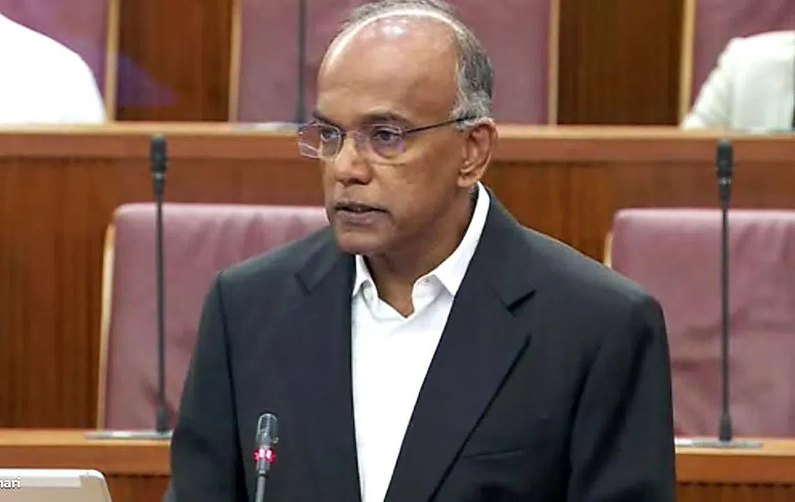 内政兼律政部长尚穆根接受英国广播公司访问，针对死刑、中美关系等课题发表看法。（通讯及新闻部提供）