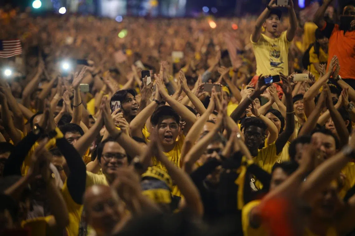 2015年马国曾爆发要求时任首相纳吉下台的大规模示威活动。（海峡时报）