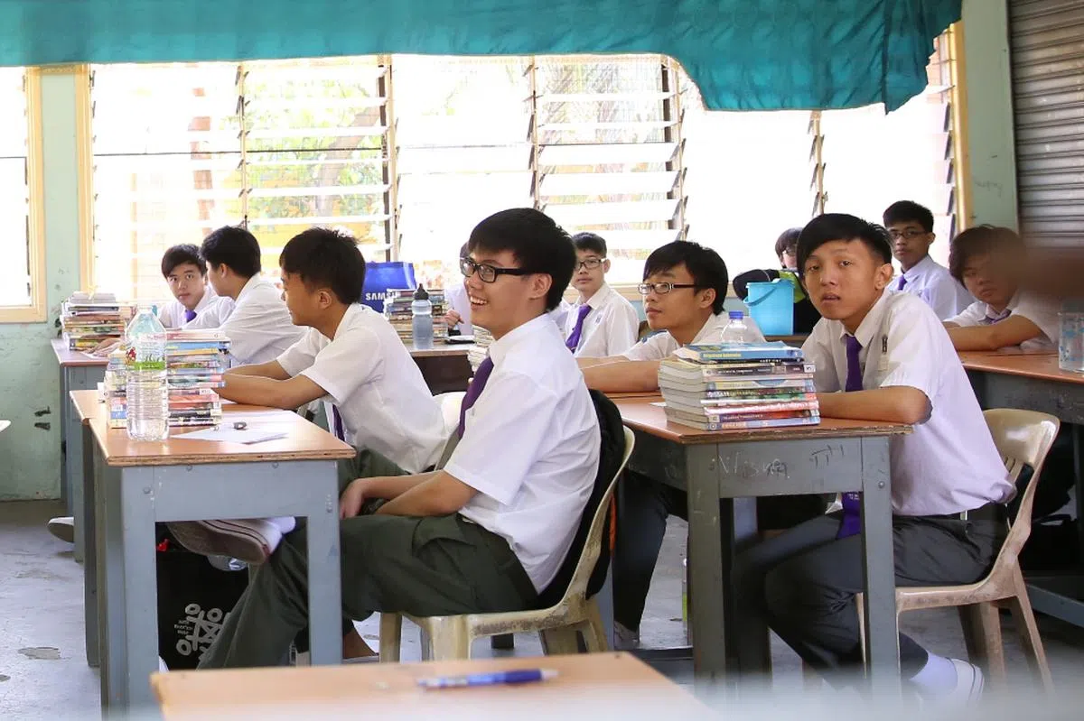  马国中学体系缺乏公民教育的养成。（马来邮报） 
