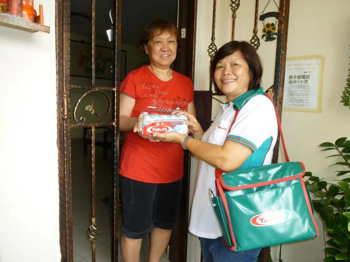 Yakult阿姨。（Yakult）