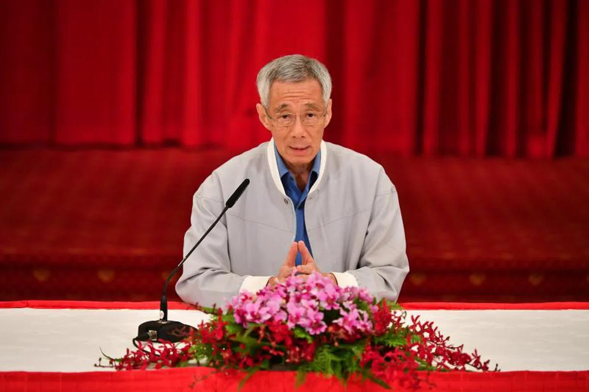  李显龙总理解释为何有两个部门在短短不到九个月时间再度换人执掌。（海峡时报） 