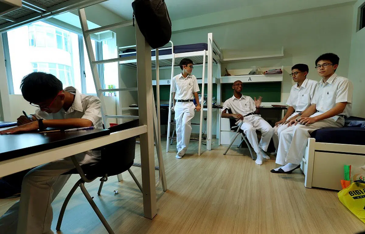  莱院的寄宿学校每年为中三生展开为期10周的寄宿学习计划，去年和今年开放让邻近中学的学生参加。（海峡时报） 