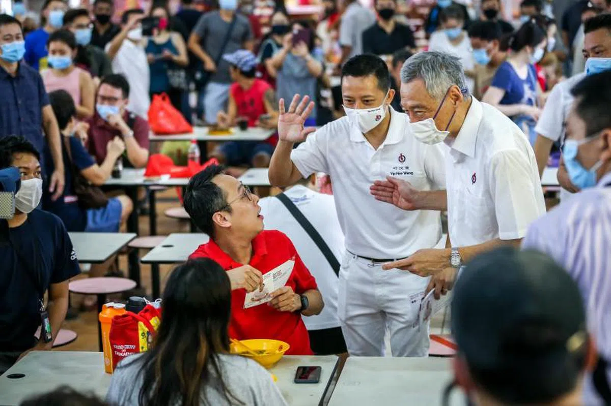 行动党在各年龄层的公信力皆有所下滑，但尤以40至49岁群体的幅度最大。（联合早报） 