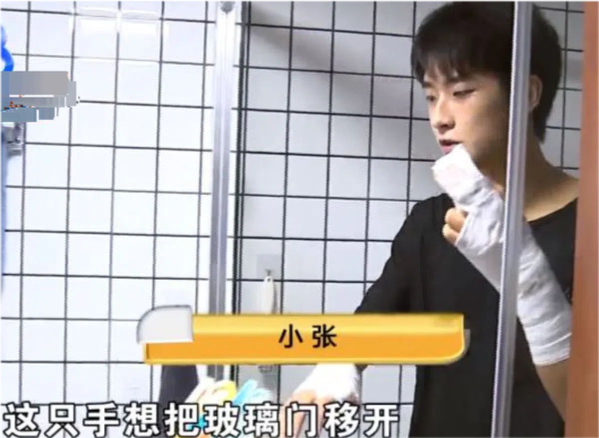  小张的侧颜让不少人尖叫。（互联网） 
