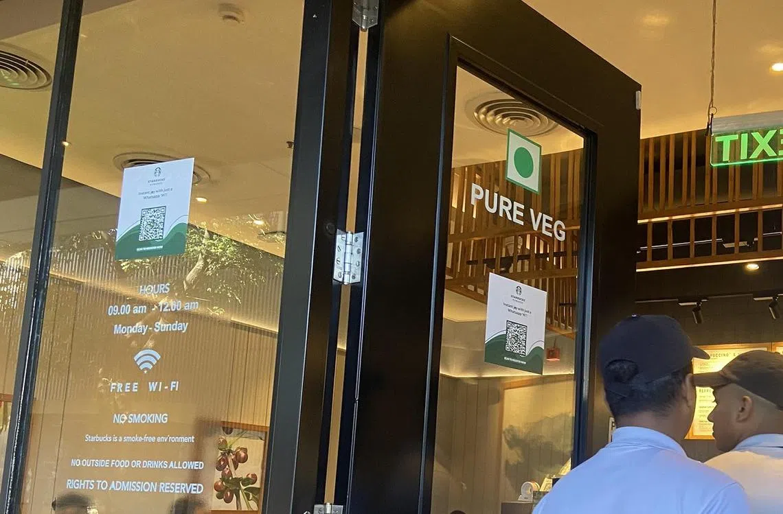 印度孟买的马哈拉施特拉邦州，有家全素的星巴克咖啡座。（海峡时报）