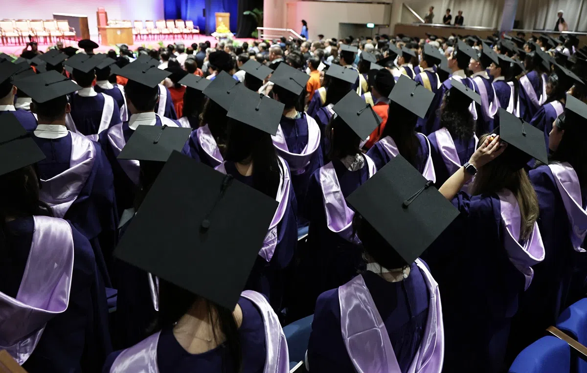 如何避免毕业即失业，是许多本地高等教育机构毕业生面临的挑战。