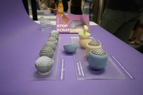 名为“止痒滚球”（Rollerball Itch Relief）的辅助工具，荣获“新加坡全国戴森设计大奖”亚军。（互联网）