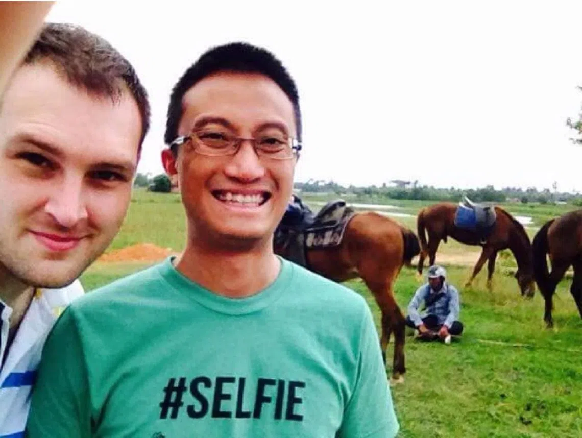 布罗谢兹与老公吕德祥医生的幸福自拍。（布罗谢兹提供）