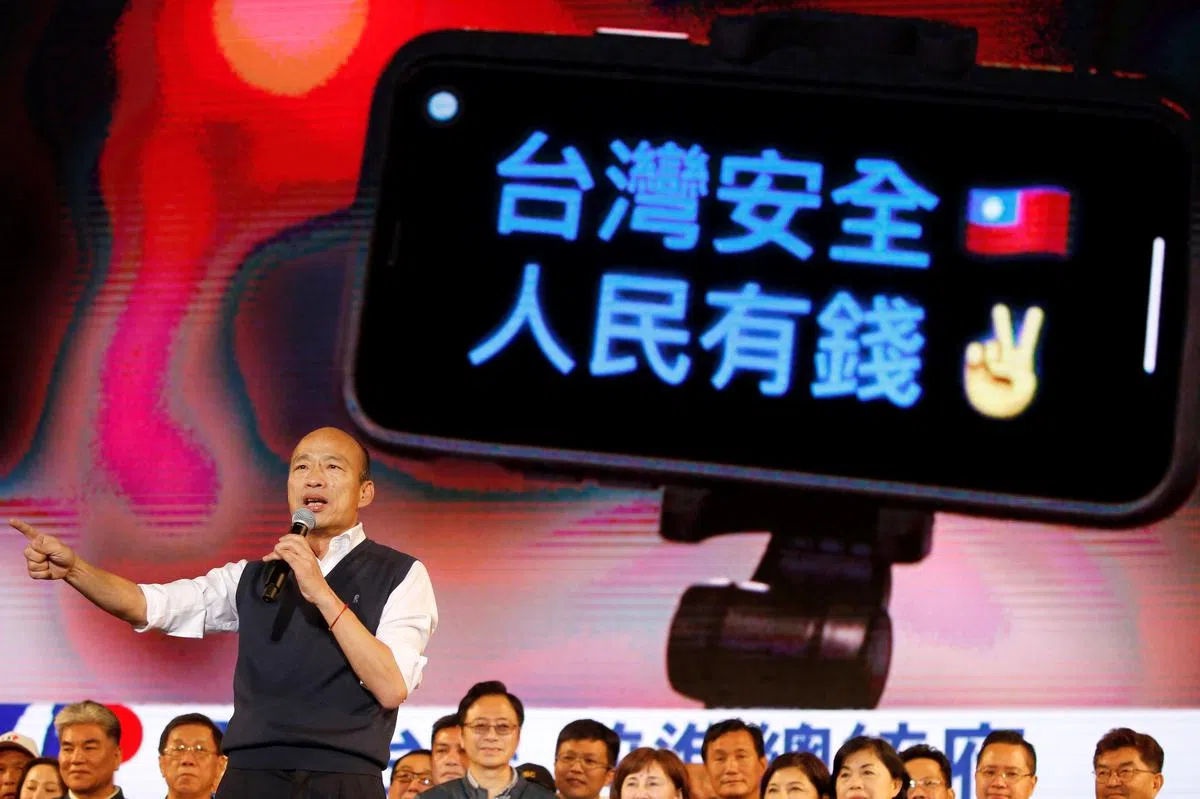  韩国瑜擅长用空泛的口号收买人心。（路透社） 