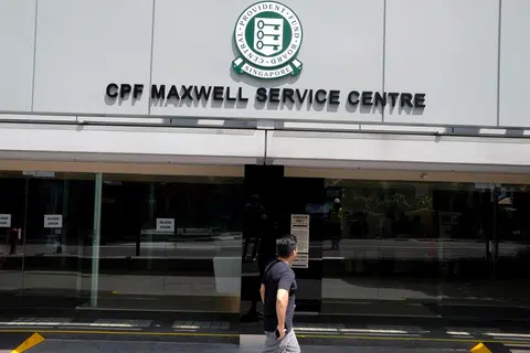 位于麦士威路45号市建局中心东翼的中央公积金服务中心。（联合早报）