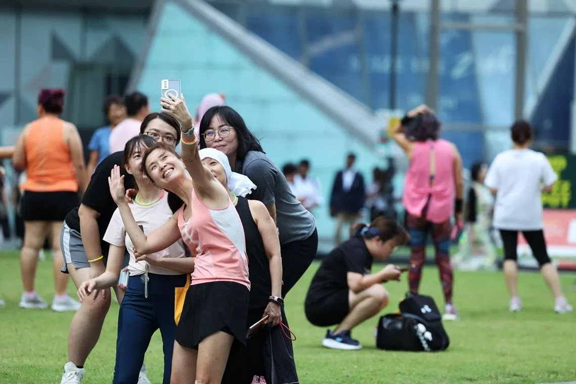 2026年的《全球幸福报告》中，新加坡排在第36位。