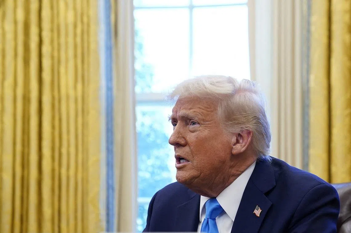 特朗普刚上任两周，便推出了多项极具争议的政策。（路透社）