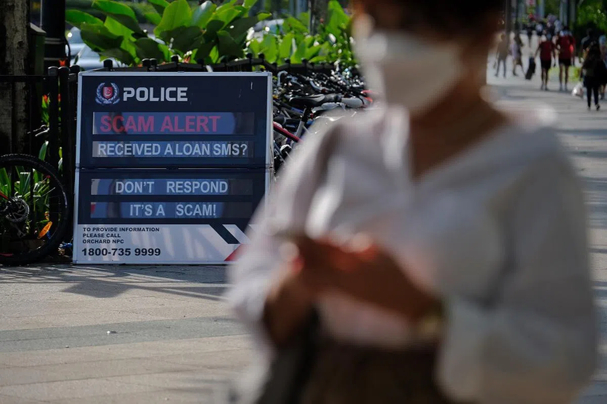 一项调查发现，超过半数受访者相信冒牌公司释出的是“好康”、属于真实且优质的投资平台，而他们多数都是年轻投资者。（海峡时报）