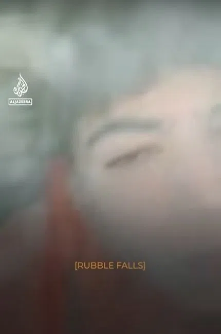 菲拉特自录视频，间中还有部分的碎砖烂瓦持续倒塌。（网上视频截图）