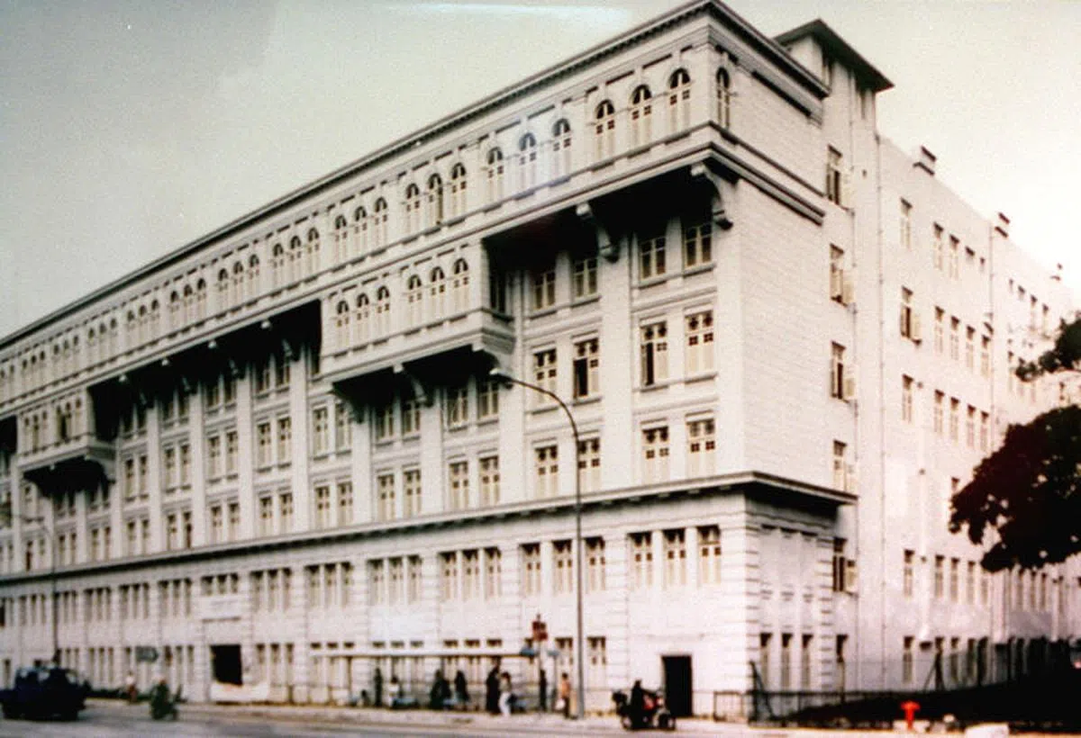  早期还未被上色的警察局。（联合早报） 