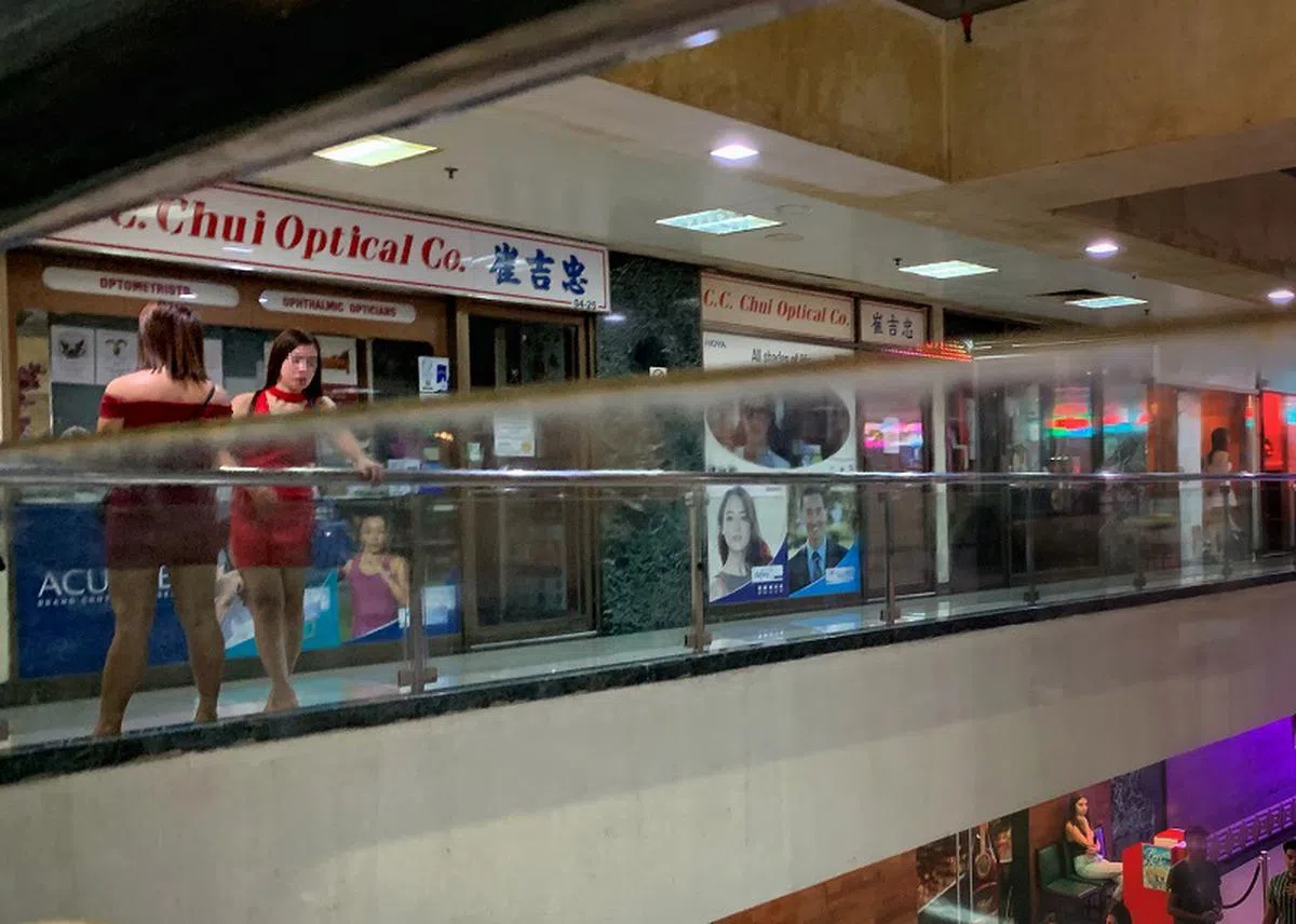 豪杰大厦按摩院的非法卖淫活动越发猖獗。（海峡时报）