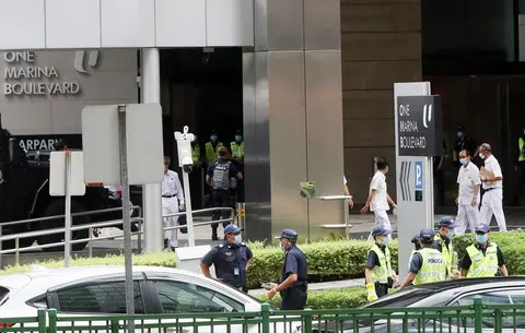 2020年11月8日早上，人民行动党党员到全国职工总会中心参加干部大会。（联合早报）