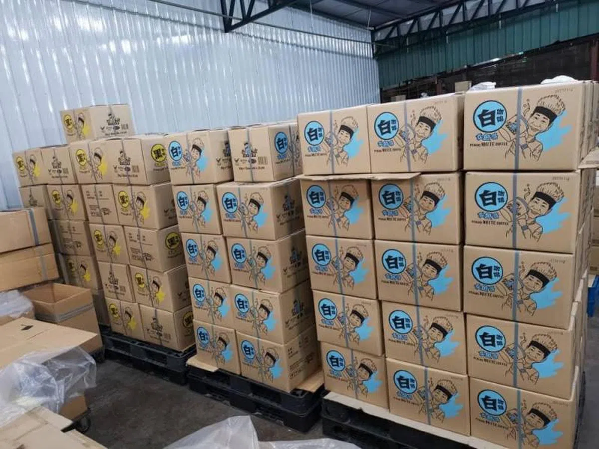  王雷销往中国的“卖鱼哥”咖啡被中国当局全数退回。（王雷面簿） 
