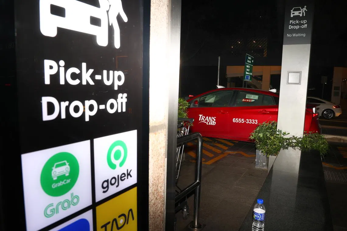 本地多家私召车业者宣布从明年起调涨平台费。（联合早报）