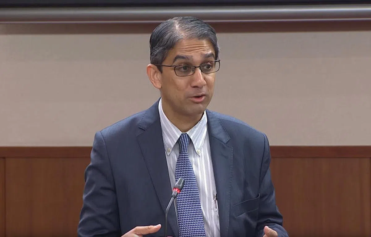  贝理安今年1月向国会道歉，但强调自己是没有准确回忆事实经过，没有指责新传媒政治不中立之意。（Gov.sg 截图） 