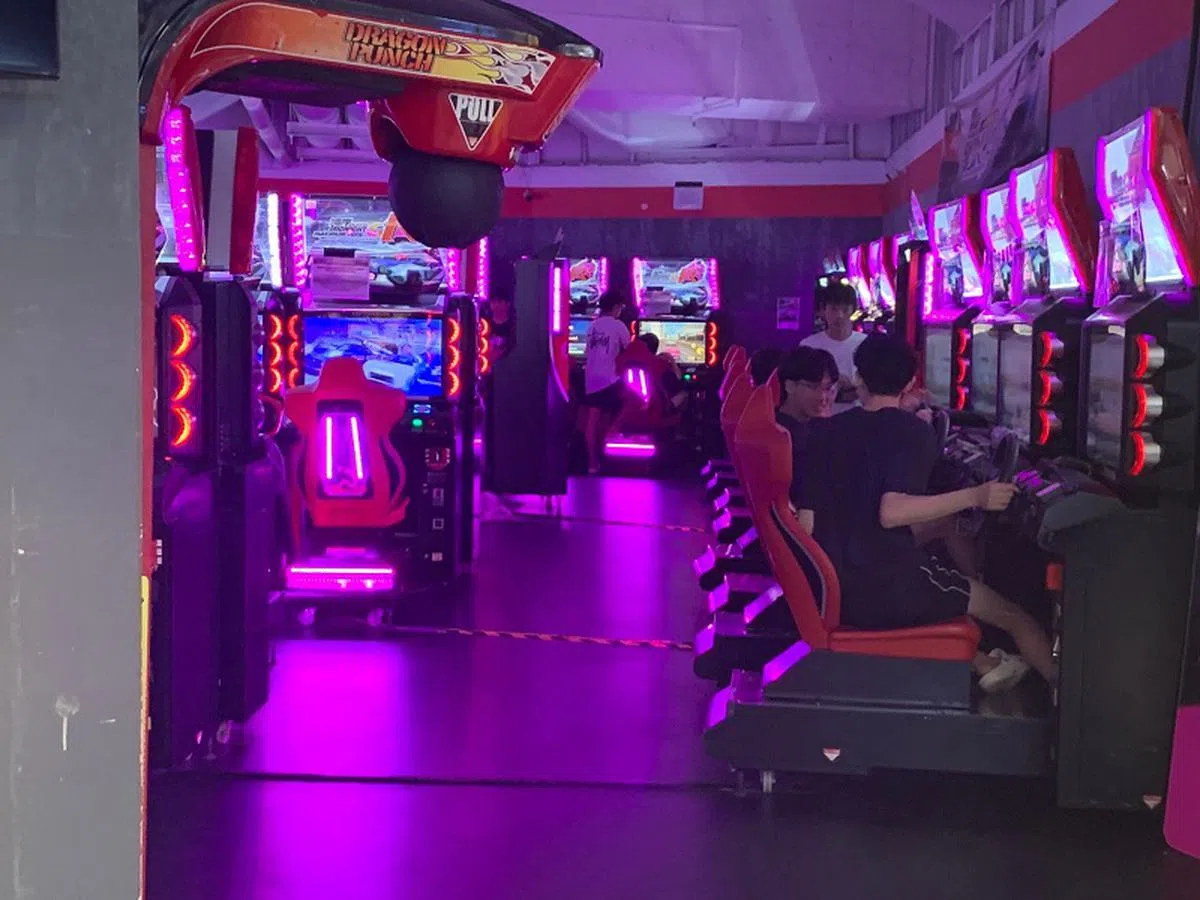 专家认为，对大部分人来说，去游戏中心不太可能对他们的生活造成显著影响，并需要寻求专业帮助。（红蚂蚁摄）