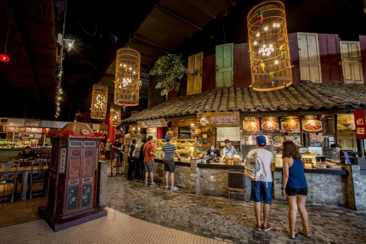  多数“大食代”食阁都采用复古风格。（大食代） 